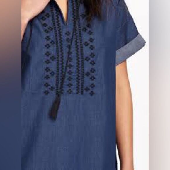 Old Navy Embroidered Boho Casual Beach Vacation Chambray Denim Mini Dress XS - Picture 4 of 10